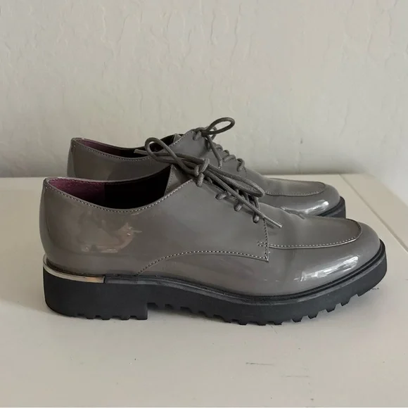 Franco Sarto Women's Charles Oxfords in Gray Patent, Size 7, New In Box - Picture 6 of 9